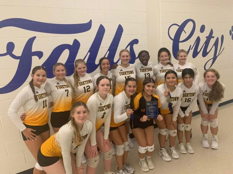 Kitty Kat JV Volleyball Team Sweeps Kenedy and Woodsboro in Two Sets