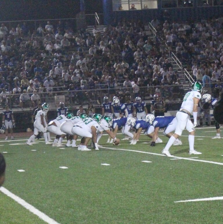 Cuero Gobblers Dominate La Vernia in Thrilling Friday Night 35-28 Victory