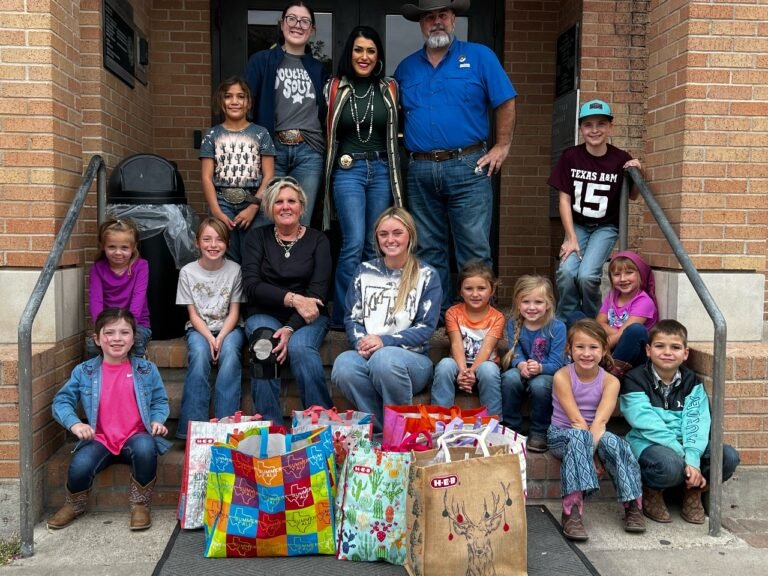 Generous Donation Brings Thanksgiving Cheer to Families in Need Generous Donation Brings Thanksgiving Cheer to Families in Need