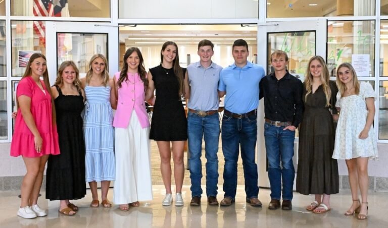 Cuero High School Celebrates 2025 Top Ten Graduates