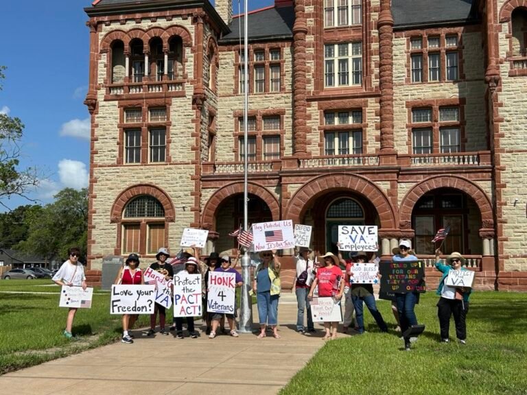 Rally in Cuero Honors Veterans on D-Day