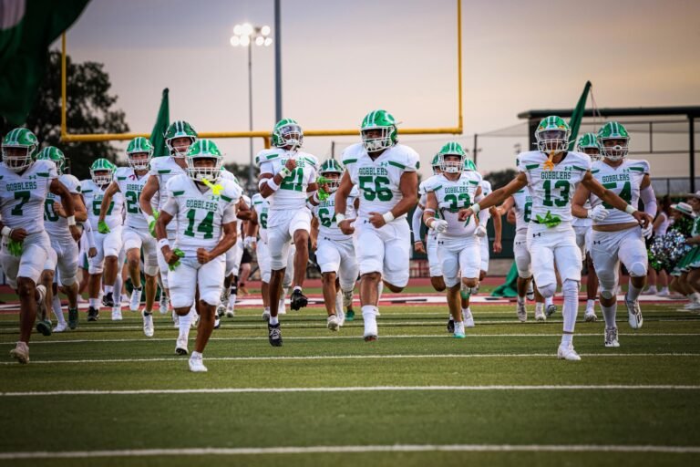 Gobblers Set for District Showdown Against Rockport-Fulton