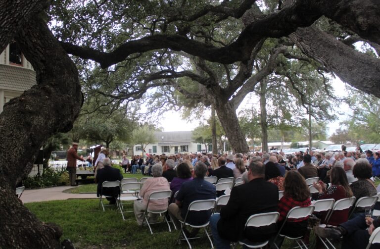 A Legacy Beneath the Oaks: Cuero Honors Robert Leon Oliver’s Vision and Generosity