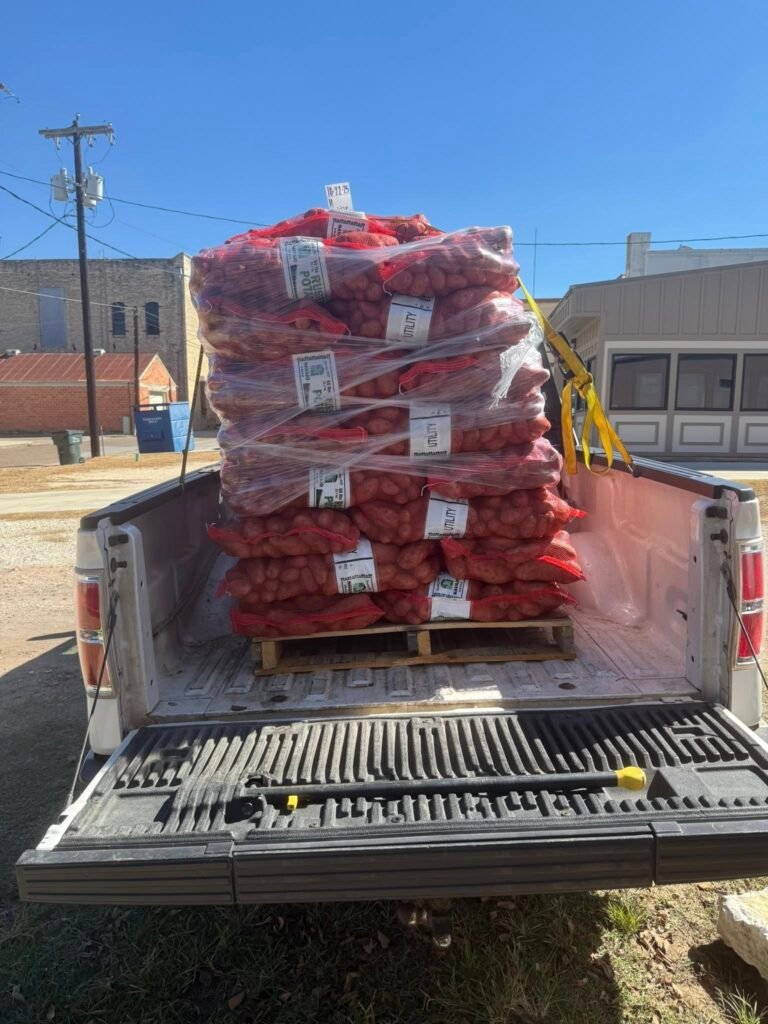  Thanksgiving Spirit in Action: Cuero Joins Statewide Effort to Feed Families