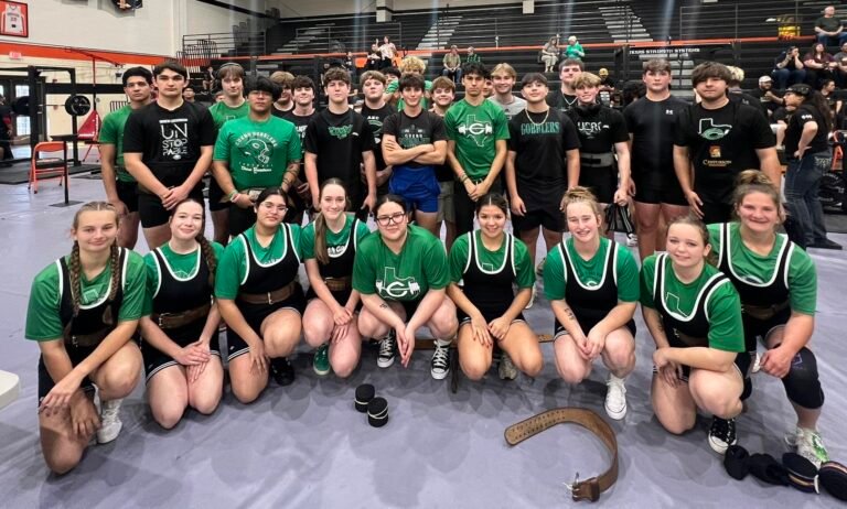 Cuero Powerlifting Earns Strong Early‑Season Results at Gonzales Meet