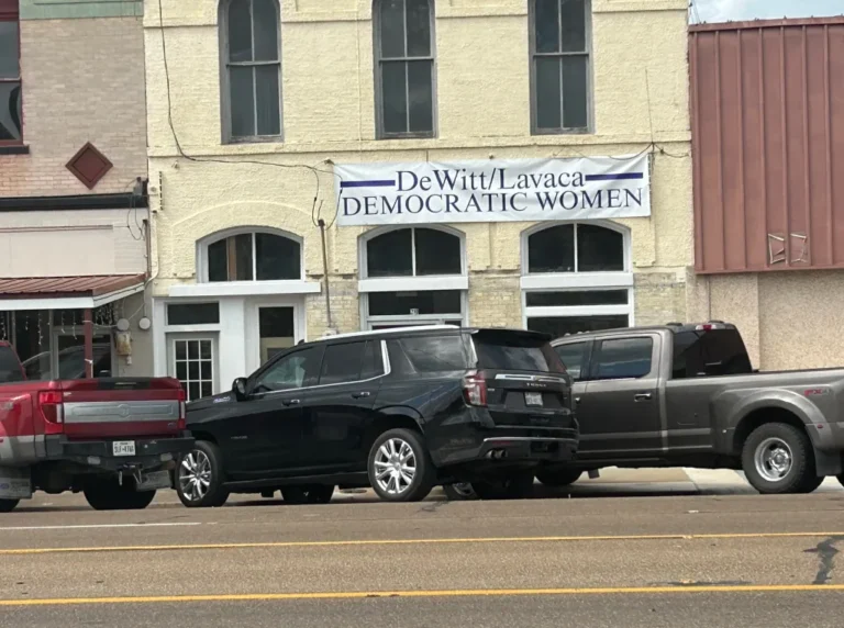 DeWitt County Democratic Women Open New Headquarters in Cuero