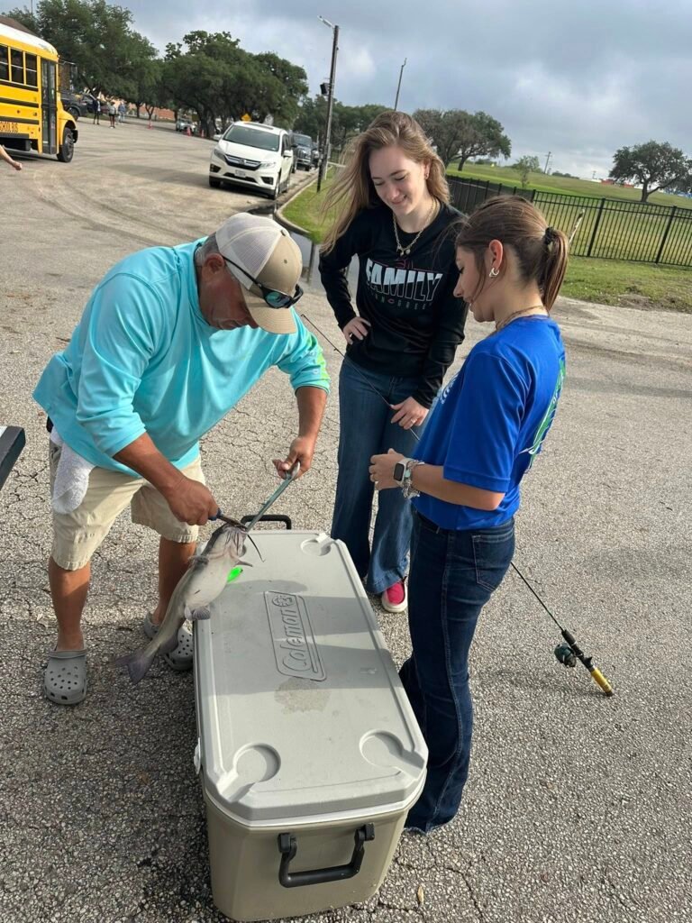 DeWitt County 4‑H Hosts 20th Annual Catfish Roundup a