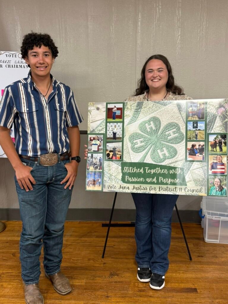 DeWitt County 4‑H Members Shine at Leadership Lab; Jana Elected District Officer