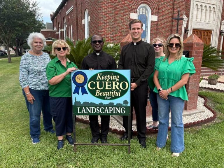 Keeping Cuero Beautiful Honors Three Standout Properties With Blue Ribbon Landscaping Awards